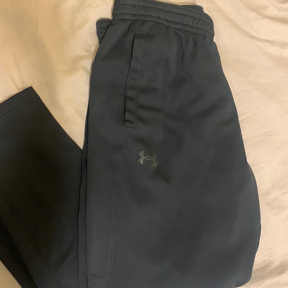 Under Armor Black Thermal sweatpants Size L New without tags